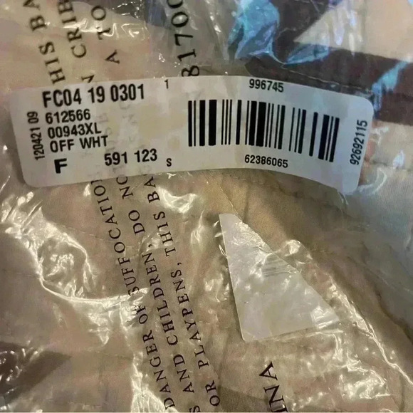 John Blair polyester ivory button down shirt with two front pockets NWOT - Picture 8 of 12